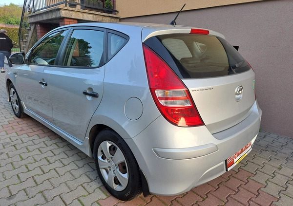 Hyundai I30 cena 19990 przebieg: 175311, rok produkcji 2011 z Chodzież małe 191